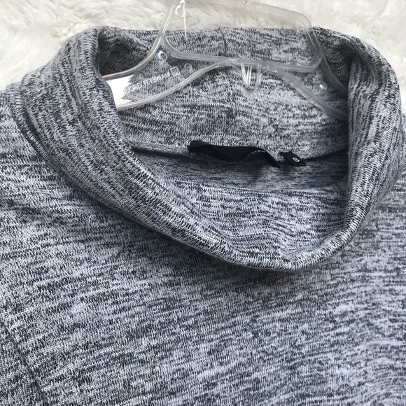 NWOT  P. Luca Milano Gray Split Front Tunic Sz SM - Picture 2 of 8